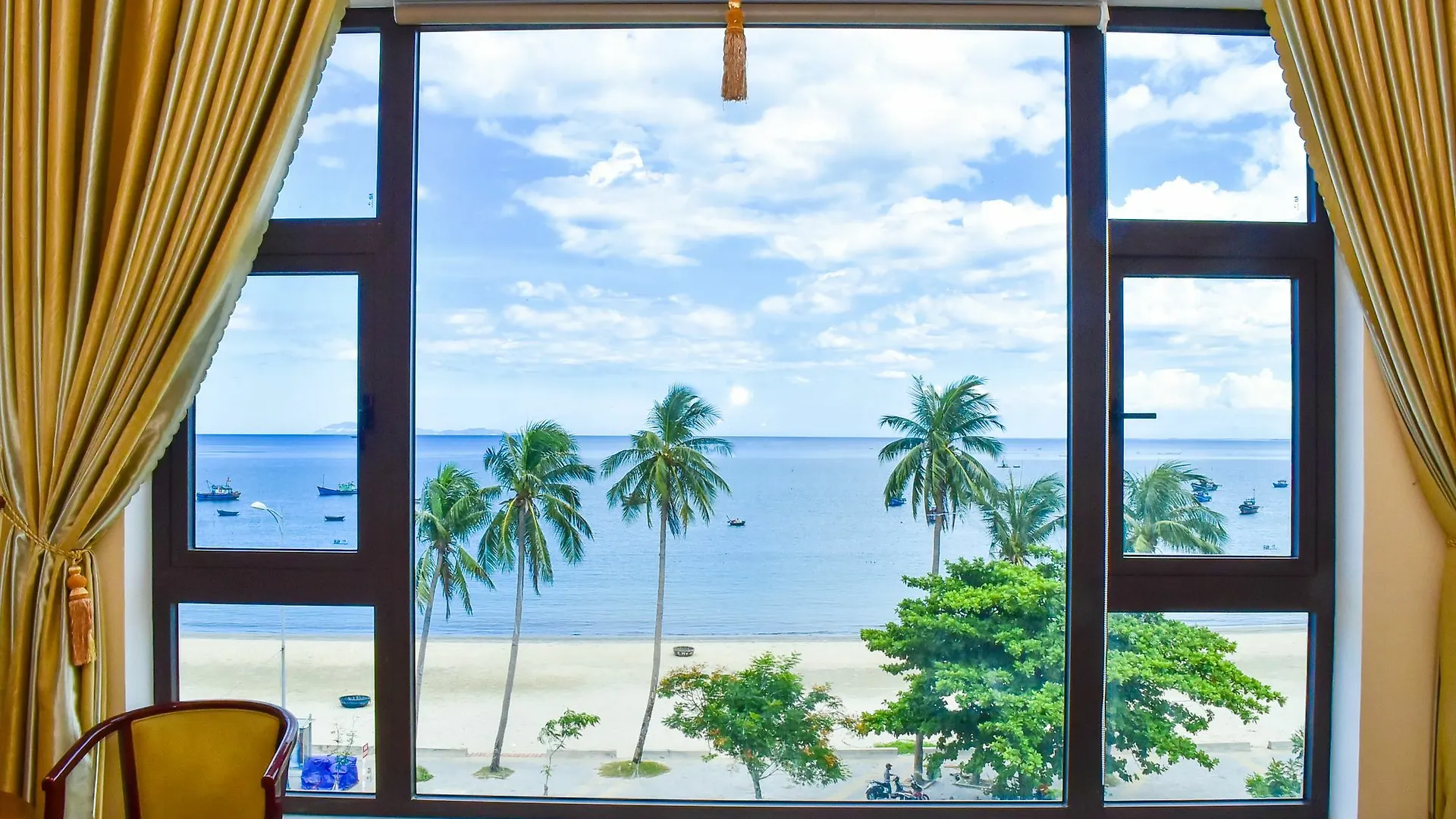 Sea View Dn Hotel Da Nang